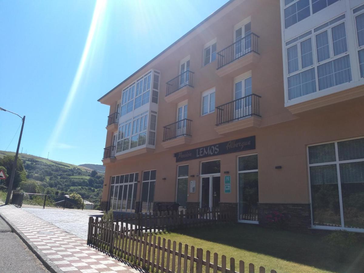 Pension Lemos Triacastela Exterior foto